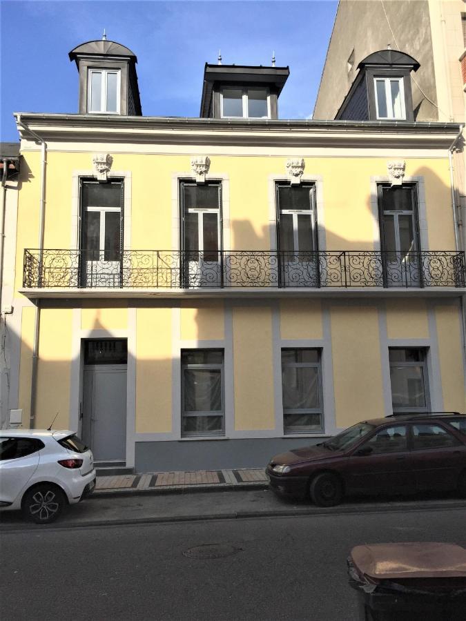 Villa Tarbis Tarbes Centre Ville , Appartements Tout Confort Екстер'єр фото