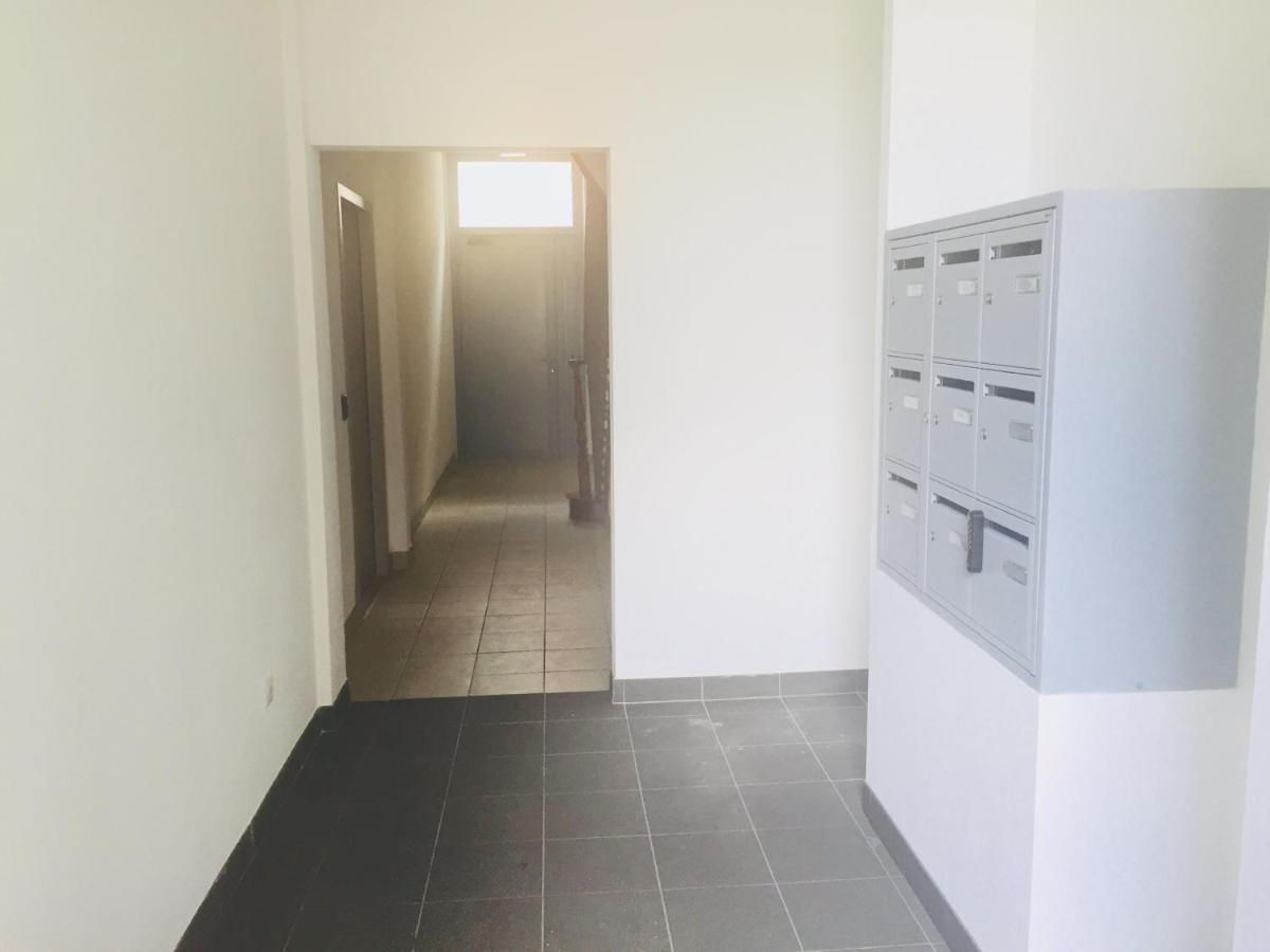Villa Tarbis Tarbes Centre Ville , Appartements Tout Confort Екстер'єр фото